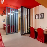 Treebo Nestlay Rooms, Nungambakkam