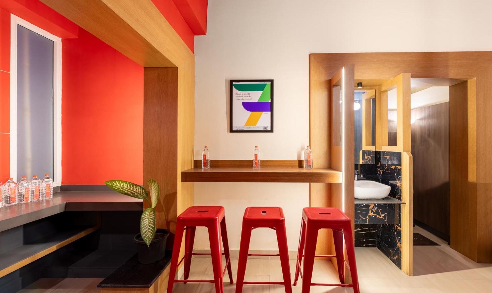 Hotel Treebo Nestlay Rooms, Nungambakkam Chennai