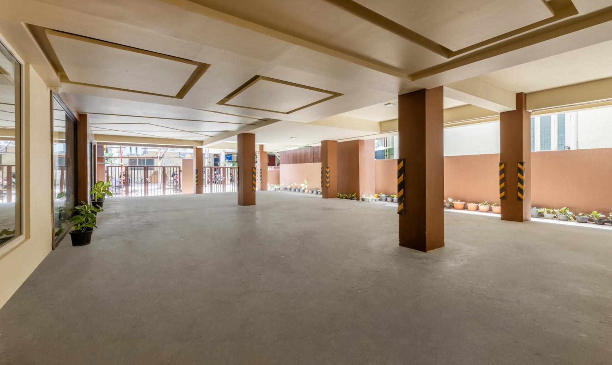 Treebo Nestlay Rooms, Nungambakkam Hotel